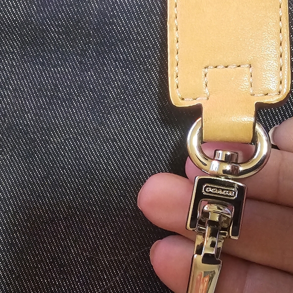 Coach Denim and Leather Vintage Bag Excellent Condition - Picture 8 of 9